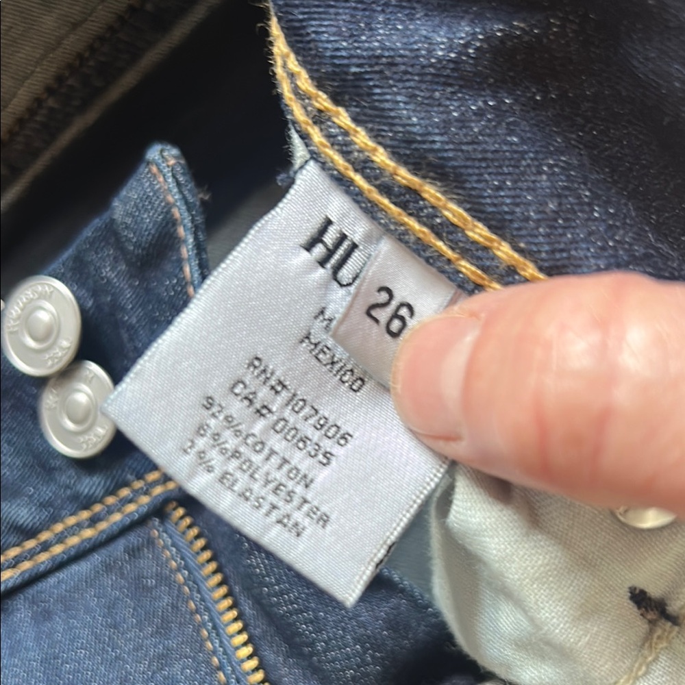 Hudson Jeans Blue Skinny Denim with Subtle Fading - Picture 6 of 7